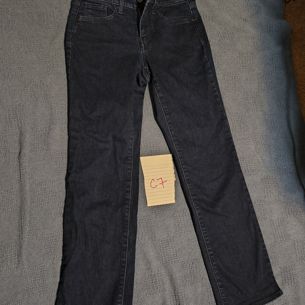 Marilyn NYDJ Straight Short Jeans